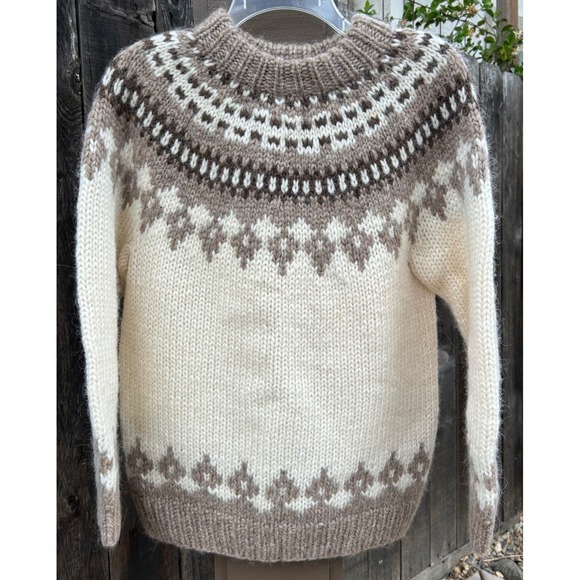 Hilda Ltd. Sweaters - Hilda Ltd Made in Iceland 100% Pure Wool Sweater Women M Nordic Fair Isle Ivory